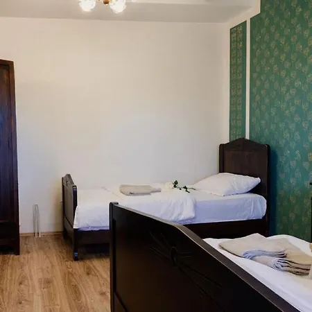 Salas 34 Apartment *